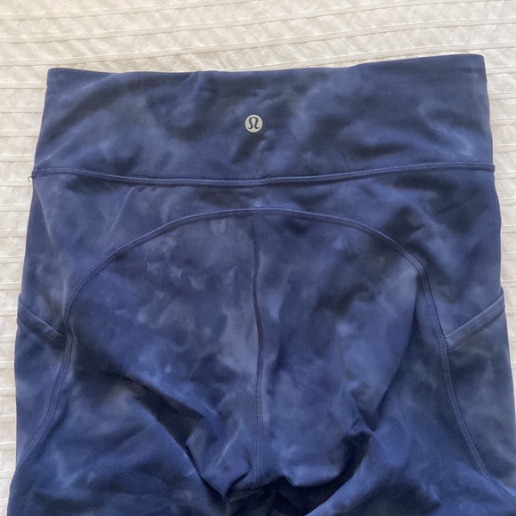 Lululemon | Invigorate 23” workout leggings - Picture 2 of 3